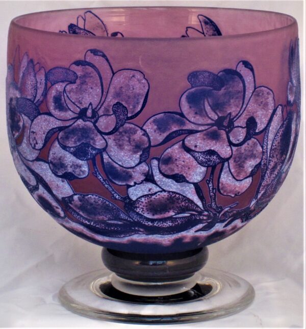 'Magnolia' Cameo Footed Bowl