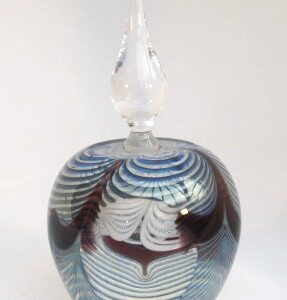 ‘Black & White Waves’ Faceted Perfume Bottle