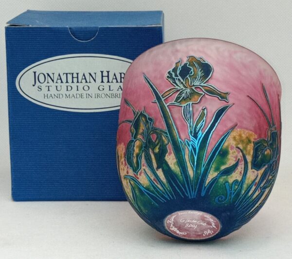 Cameo Collectors Club Piece 2004 'Iris'  Bowl Small SOLD
