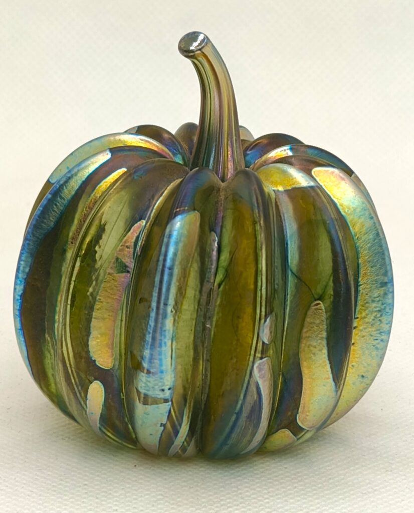 Ribbed Apple